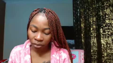 Snapshot of miss_kiarrafit chatting on 02/08/25, 01:43 Miss Kiarrafit online show from 02/08/25, 01:43