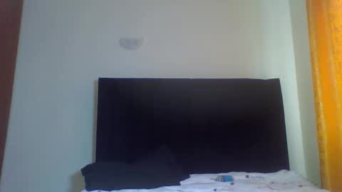 Snapshot of miss_kiarrafit chatting on 10/29/25, 09:44 Miss Kiarrafit online show from 10/29/25, 09:44