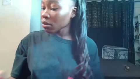 Miss Kiarrafit online show from 02/19/26, 11:17