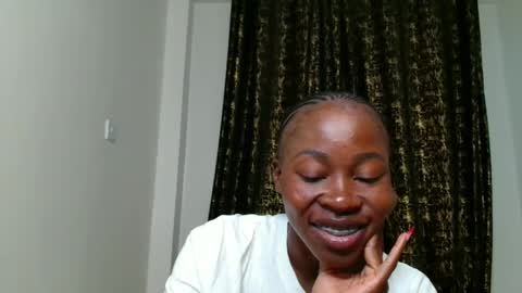 Miss Kiarrafit online show from 05/04/26, 03:08