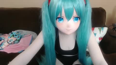 Snapshot of miss_kigu_miku chatting on 12/09/24, 12:23 Miku online show from 12/09/24, 12:23