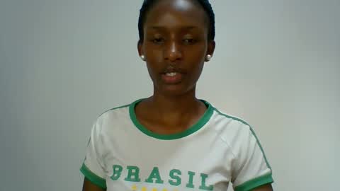 Snapshot of miss_kiki7 chatting on 10/06/25, 06:33 kiki online show from 10/06/25, 06:33