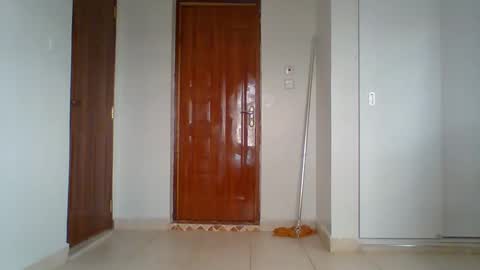 Snapshot of miss_kiki7 chatting on 11/02/25, 10:39 kiki online show from 11/02/25, 10:39