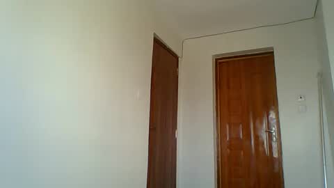 Snapshot of miss_kiki7 chatting on 11/08/25, 01:00 kiki online show from 11/08/25, 01:00