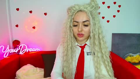 miss_kiten online show from 02/01/25, 07:34