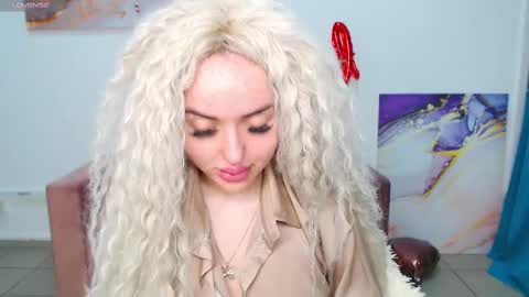 miss_kiten online show from 02/18/25, 08:47