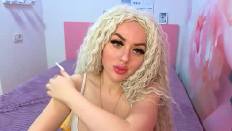 miss_kiten online show from 09/08/25, 06:51