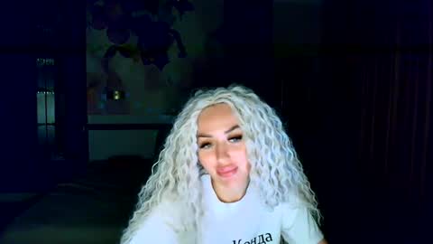 miss_kiten online show from 09/14/25, 06:29