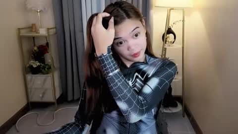 miss_kyrstyn online show from 06/01/26, 10:00