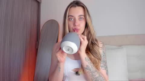Alana online show from 07/16/26, 03:01