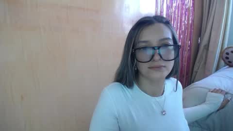 Snapshot of miss_lilieth chatting on 03/07/25, 07:38 lilieth  online show from 03/07/25, 07:38