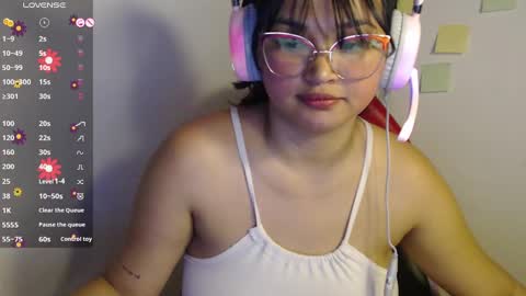 Snapshot of miss_ly_ chatting on 01/25/25, 11:34 ly independent model online show from 01/25/25, 11:34