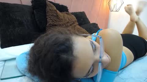 mia online show from 11/13/25, 12:04