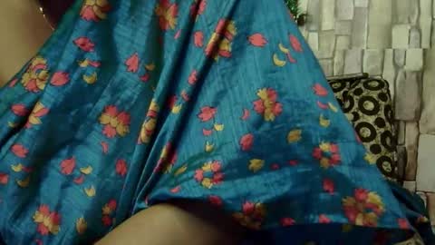 Snapshot of miss_mahi69 chatting on 09/18/25, 06:21 Mahi online show from 09/18/25, 06:21