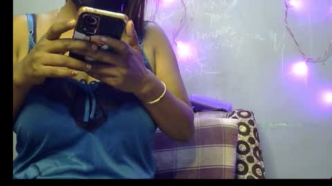 Snapshot of miss_mahi69 chatting on 12/20/25, 11:39 Mahi online show from 12/20/25, 11:39