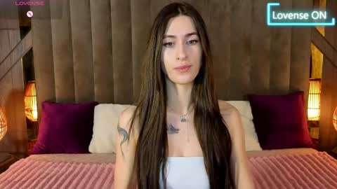 Snapshot of miss_martini chatting on 05/17/26, 06:11 online show from 05/17/26, 06:11
