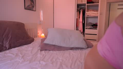 Snapshot of miss_maya chatting on 06/15/26, 02:41 Maya online show from 06/15/26, 02:41