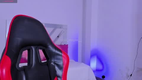   online show from 05/11/26, 10:43