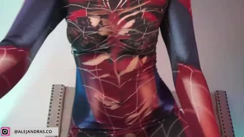 Snapshot of miss_meii chatting on 02/14/25, 05:09 Alejandra online show from 02/14/25, 05:09