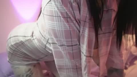 Snapshot of miss_meii chatting on 10/07/25, 10:29 Alejandra online show from 10/07/25, 10:29