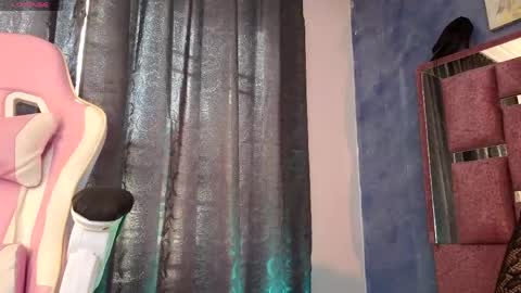 Snapshot of miss_merly chatting on 05/25/26, 12:22 miss_merly online show from 05/25/26, 12:22