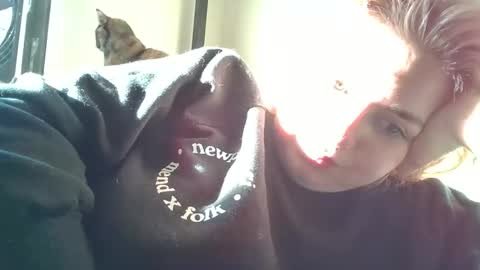 Snapshot of miss_miseryxo chatting on 04/23/26, 12:15 bri online show from 04/23/26, 12:15