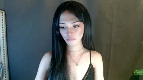 Snapshot of miss_moheera_xxx chatting on 06/24/26, 06:18 Moheera online show from 06/24/26, 06:18