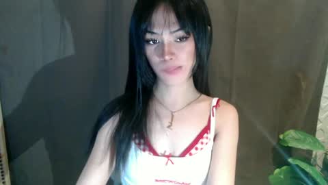 Snapshot of miss_moheera_xxx chatting on 06/25/26, 07:18 Moheera online show from 06/25/26, 07:18