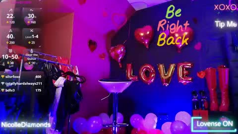 Snapshot of miss_nicolesds chatting on 02/14/25, 09:43 Miss Nicole online show from 02/14/25, 09:43