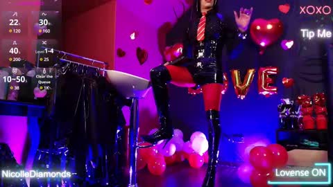 Snapshot of miss_nicolesds chatting on 02/19/25, 03:38 Miss Nicole online show from 02/19/25, 03:38