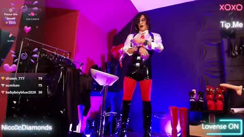 Snapshot of miss_nicolesds chatting on 02/24/25, 05:09 Miss Nicole online show from 02/24/25, 05:09