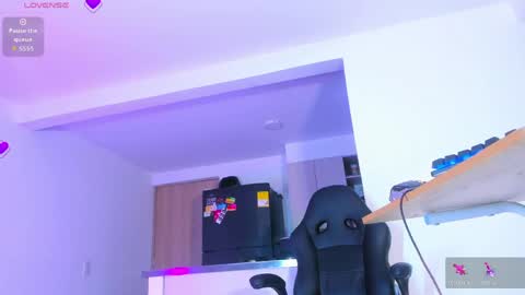 miss_poonamxxx online show from 05/21/26, 08:10