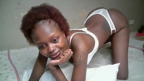 Snapshot of miss_pretty01 chatting on 04/09/26, 06:19 miss_pretty01 online show from 04/09/26, 06:19