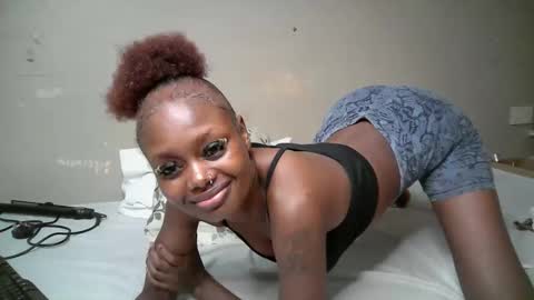 Snapshot of miss_pretty01 chatting on 04/24/26, 12:51 miss_pretty01 online show from 04/24/26, 12:51