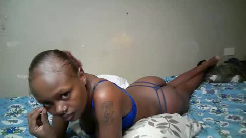 Snapshot of miss_pretty01 chatting on 04/27/26, 08:12 miss_pretty01 online show from 04/27/26, 08:12