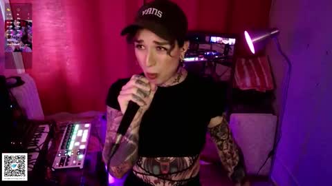 Raven online show from 12/16/25, 08:14