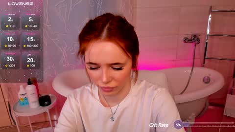 Snapshot of miss_redfox chatting on 12/10/24, 06:01 Margo online show from 12/10/24, 06:01