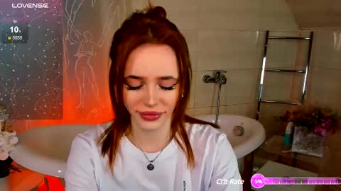 Snapshot of miss_redfox chatting on 02/20/25, 03:12 Margo online show from 02/20/25, 03:12