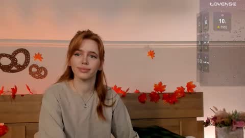 Snapshot of miss_redfox chatting on 09/24/25, 03:43 Margo online show from 09/24/25, 03:43