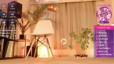 Snapshot of miss_satori_rose chatting on 12/25/24, 01:53 Satori Rose online show from 12/25/24, 01:53