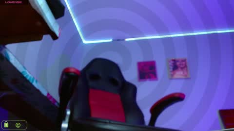    100 thumbs up online show from 01/16/25, 04:07