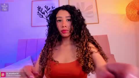 Snapshot of miss_sidney chatting on 02/11/25, 12:05 Amy Olivera online show from 02/11/25, 12:05