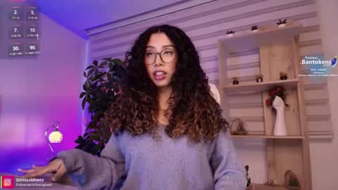 Snapshot of miss_sidney chatting on 09/11/25, 01:11 Amy Olivera online show from 09/11/25, 01:11