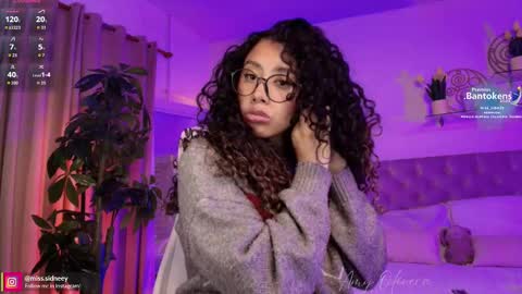 Snapshot of miss_sidney chatting on 09/30/25, 01:27 Amy Olivera online show from 09/30/25, 01:27