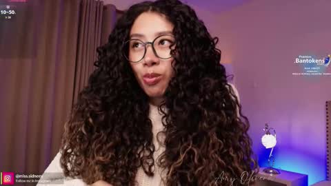 Snapshot of miss_sidney chatting on 10/10/25, 01:10 Amy Olivera online show from 10/10/25, 01:10