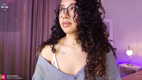 Snapshot of miss_sidney chatting on 11/24/25, 12:49 Amy Olivera online show from 11/24/25, 12:49