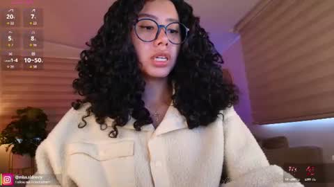 Snapshot of miss_sidney chatting on 06/16/26, 01:03 Amy Olivera online show from 06/16/26, 01:03