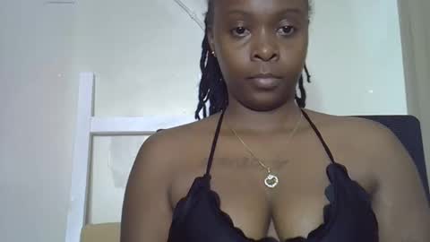 Snapshot of miss_sinphoria chatting on 09/15/25, 10:59 Miss online show from 09/15/25, 10:59