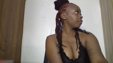 Snapshot of miss_sinphoria chatting on 09/29/25, 07:24 Miss online show from 09/29/25, 07:24