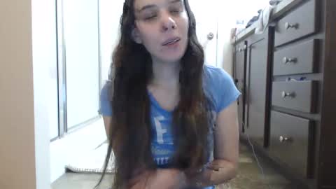 Bella online show from 12/08/24, 02:18